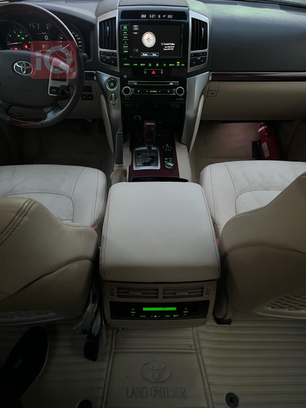 تويوتا لاندكروزر